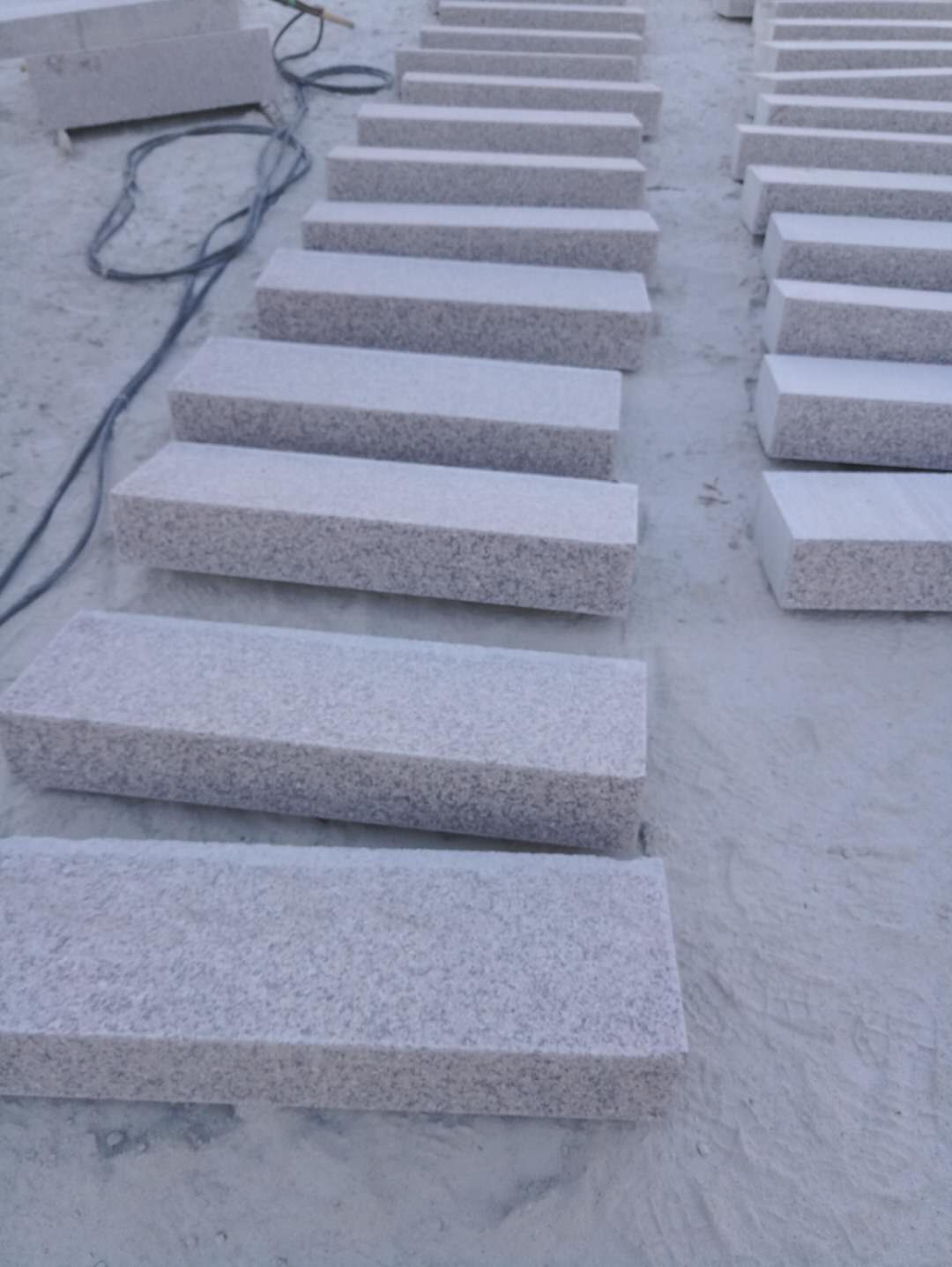黄金麻大理石路沿石
