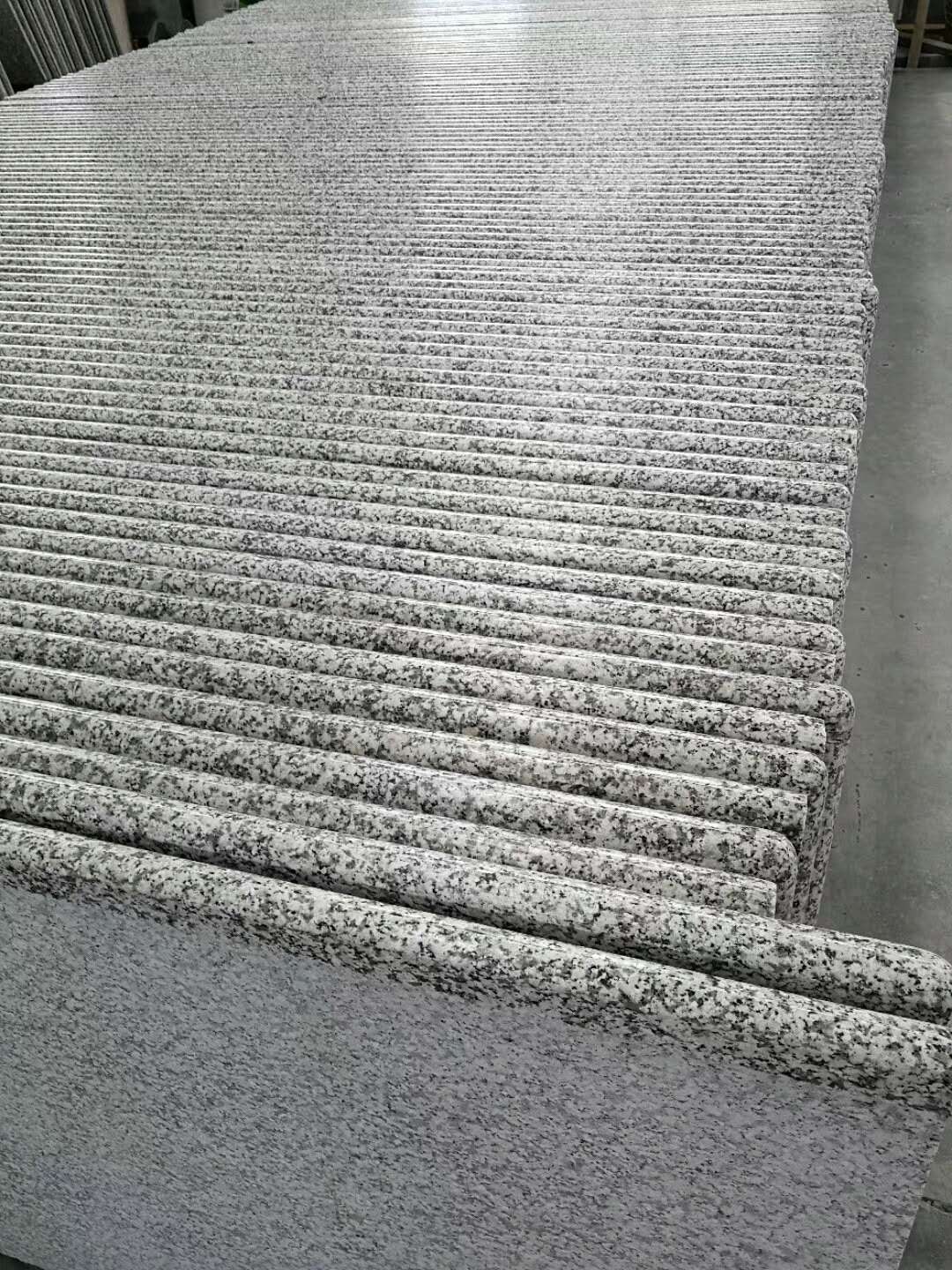 黄金麻大理石台面