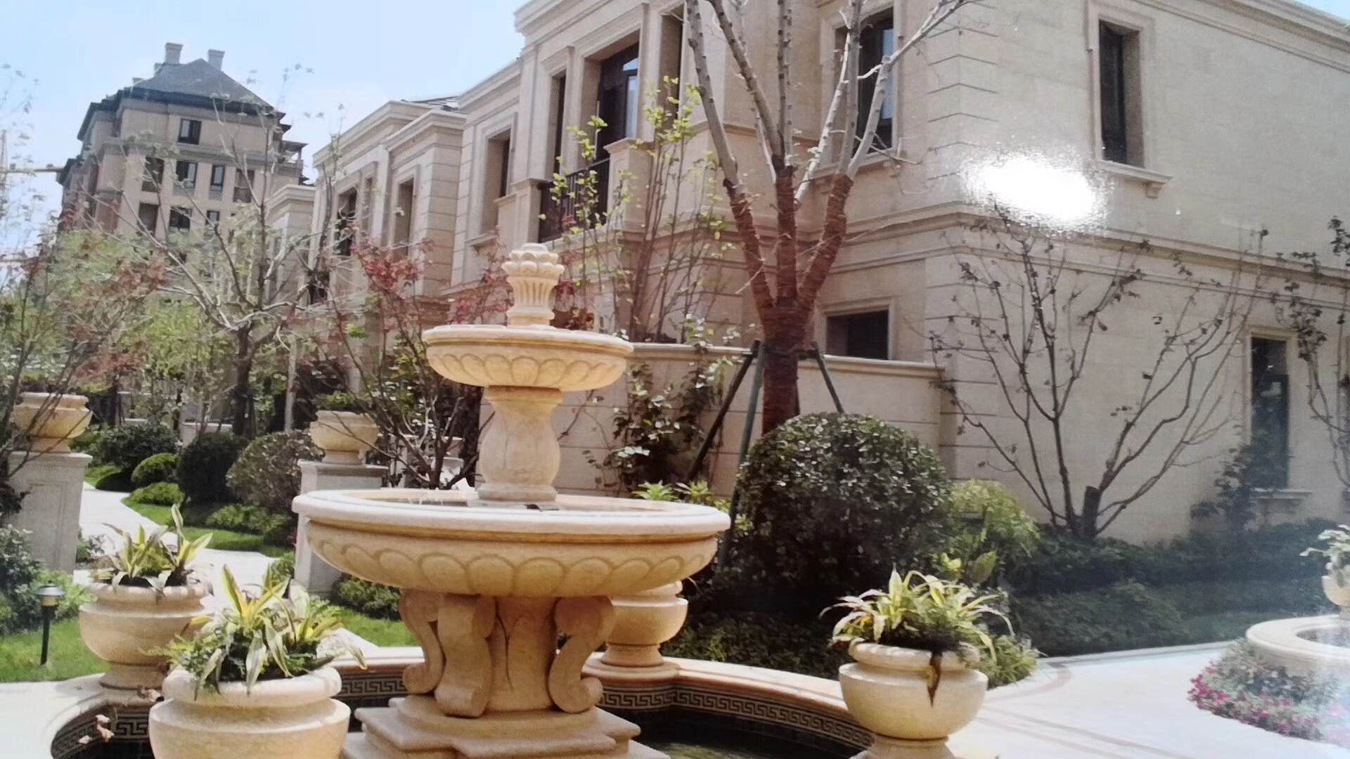 黄金麻石材雕塑