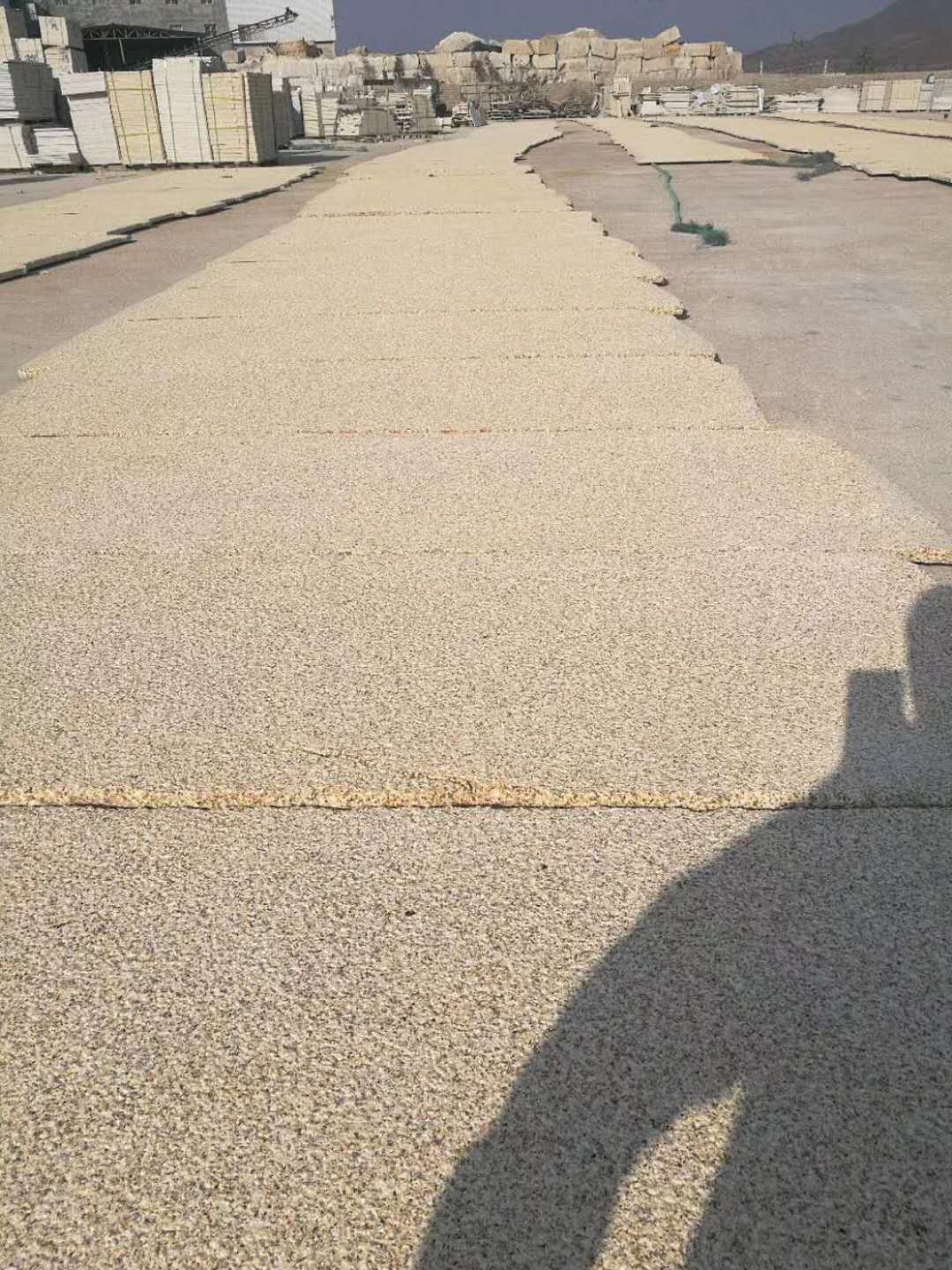 山东黄金麻石材